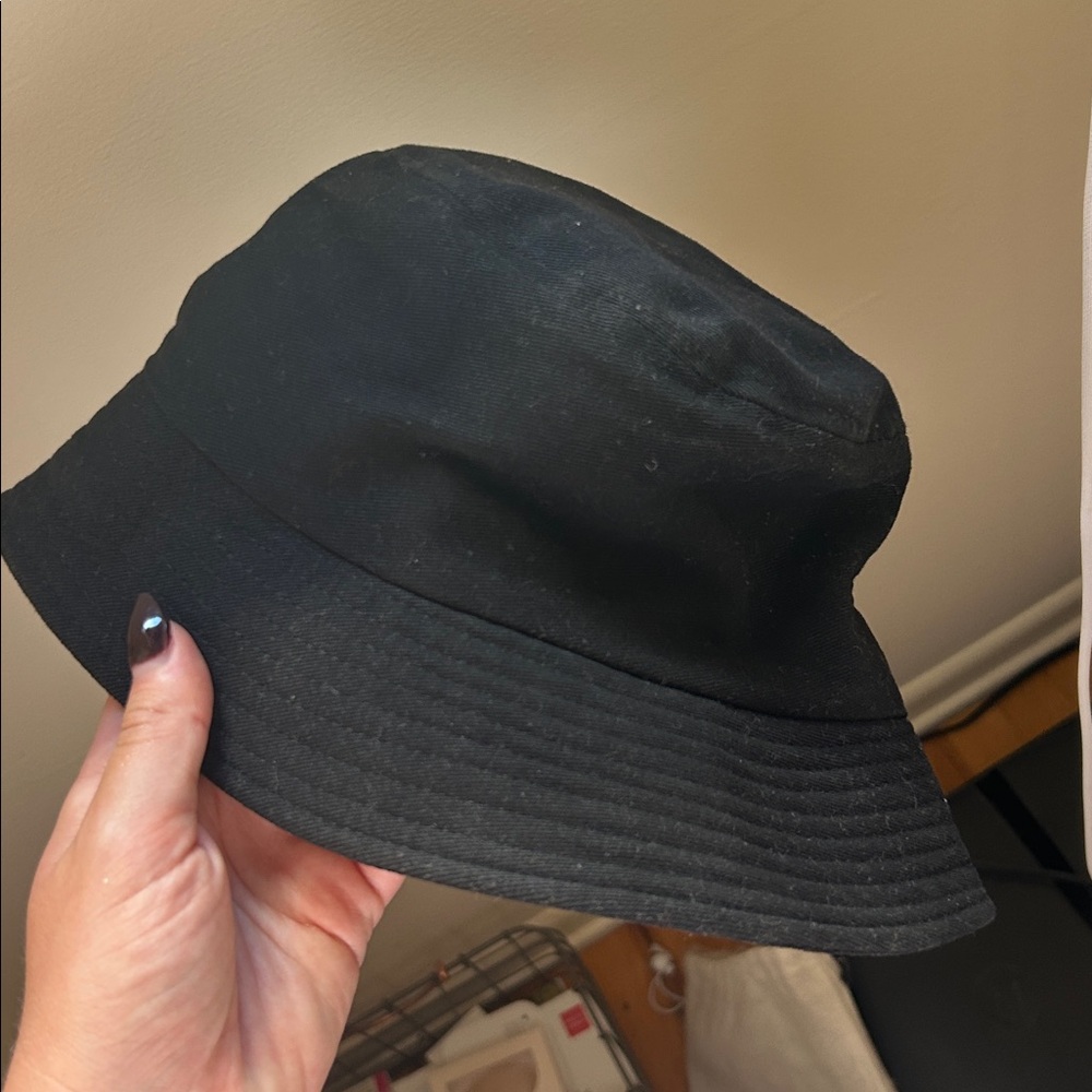 Black Bucket Hat